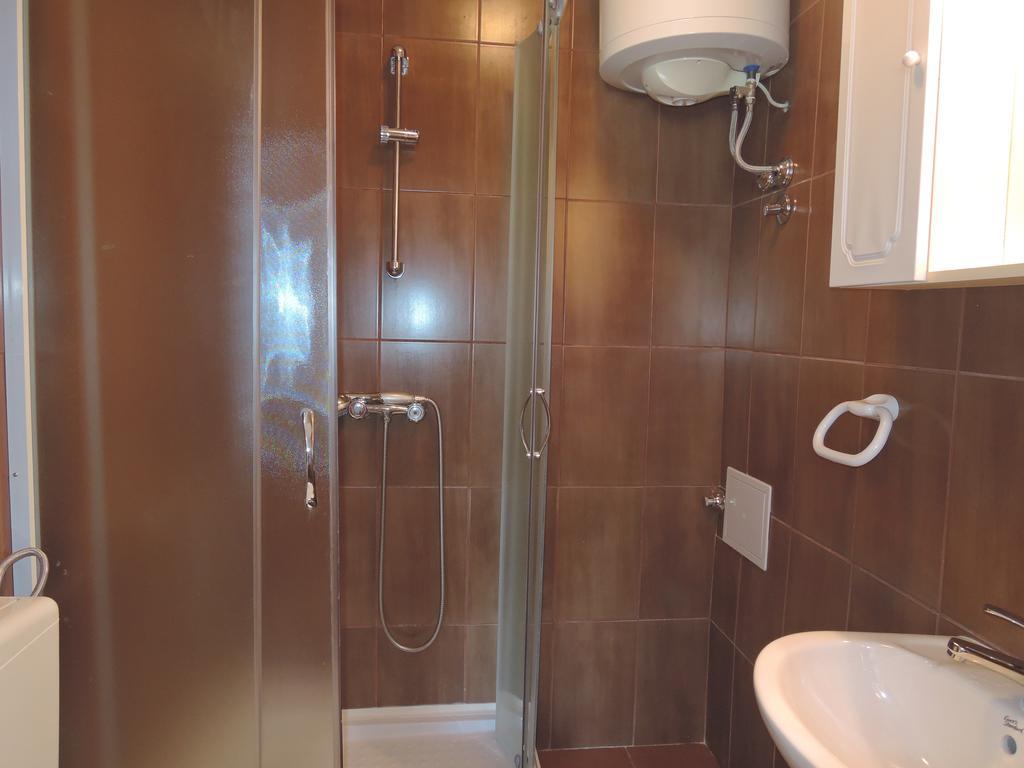 Hostel Kvarner- Private Rooms & Dorms Rijeka Bagian luar foto